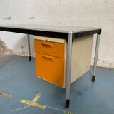 Desk 70s strafor