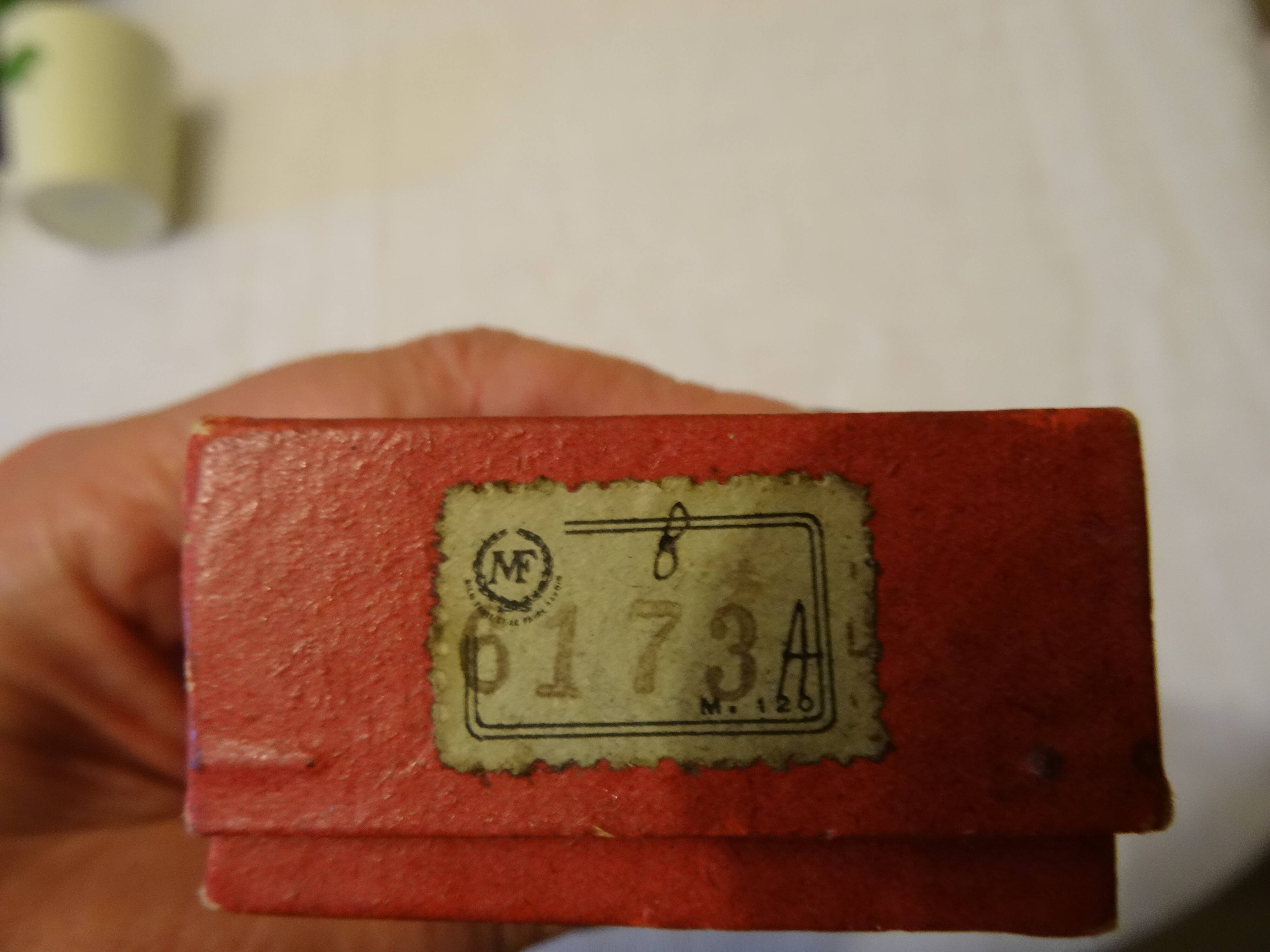 100 chips in galalith