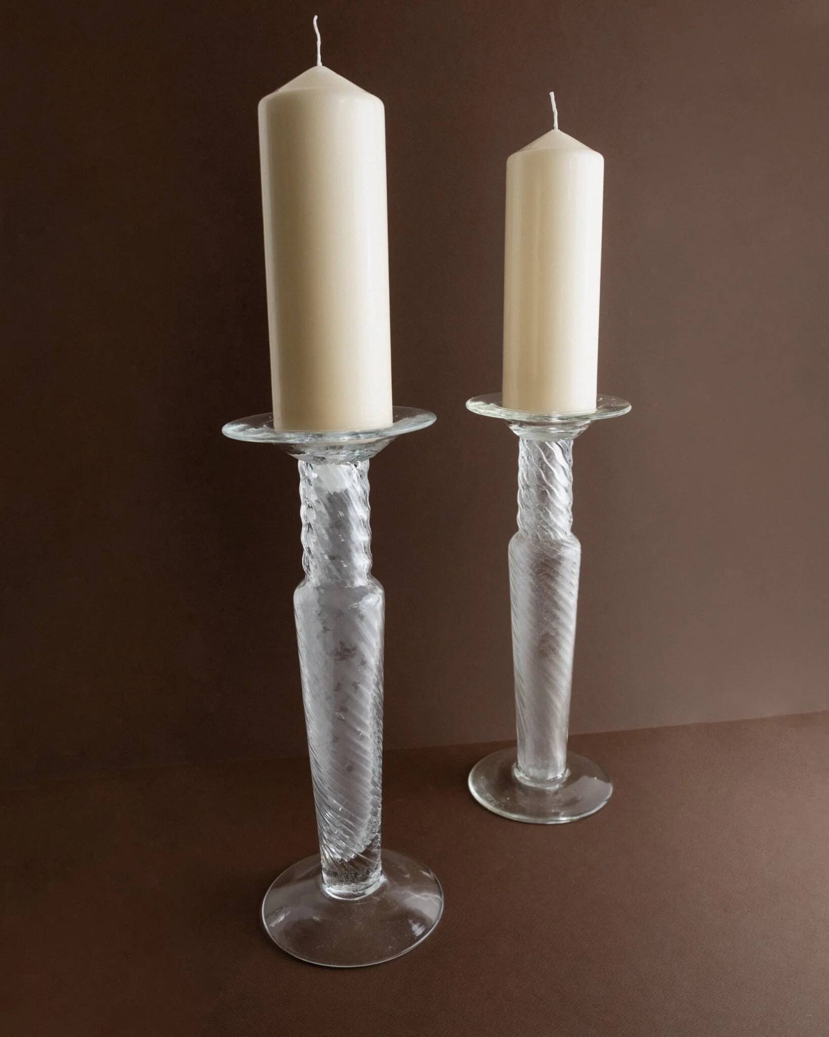 Ensemble de 2 bougeoirs en verre de Murano transparent par Franco Moretti - Italie vintage des années 1960, soufflé à la main