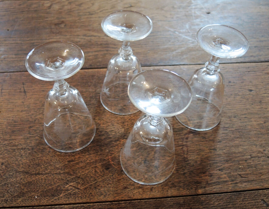 4 old digestive glasses decorated with vines