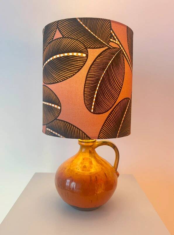 Lampe vase recyclée – céramique ouest-allemande avec tissu graphique
