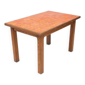 Kitchen dining table