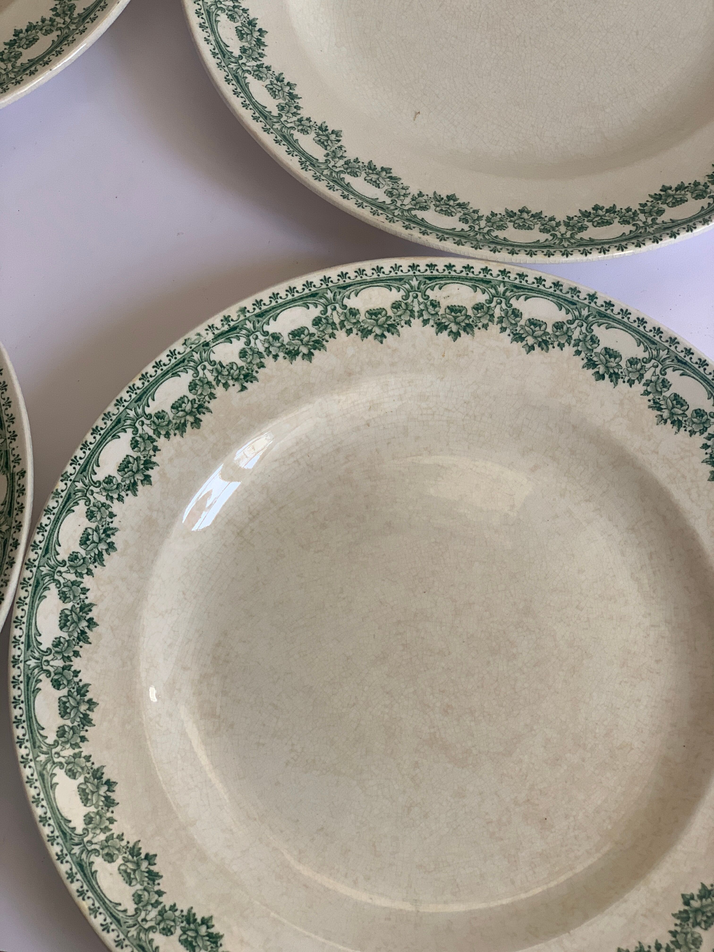 5 plates Boch & Frère