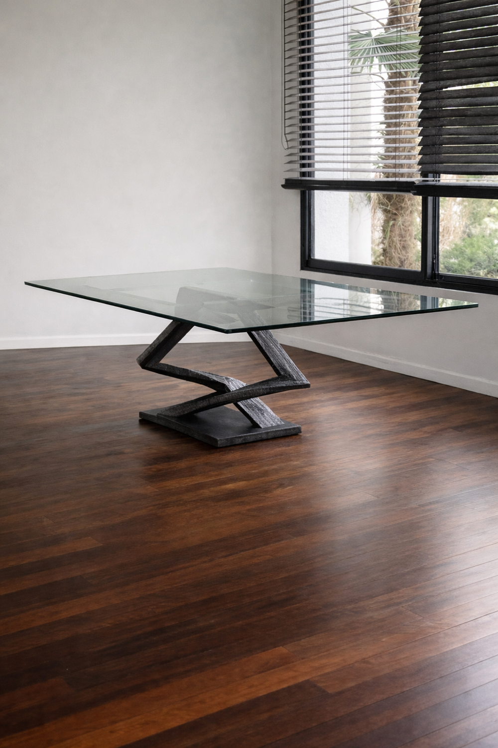 ROCHE BOBOIS - DINING TABLE