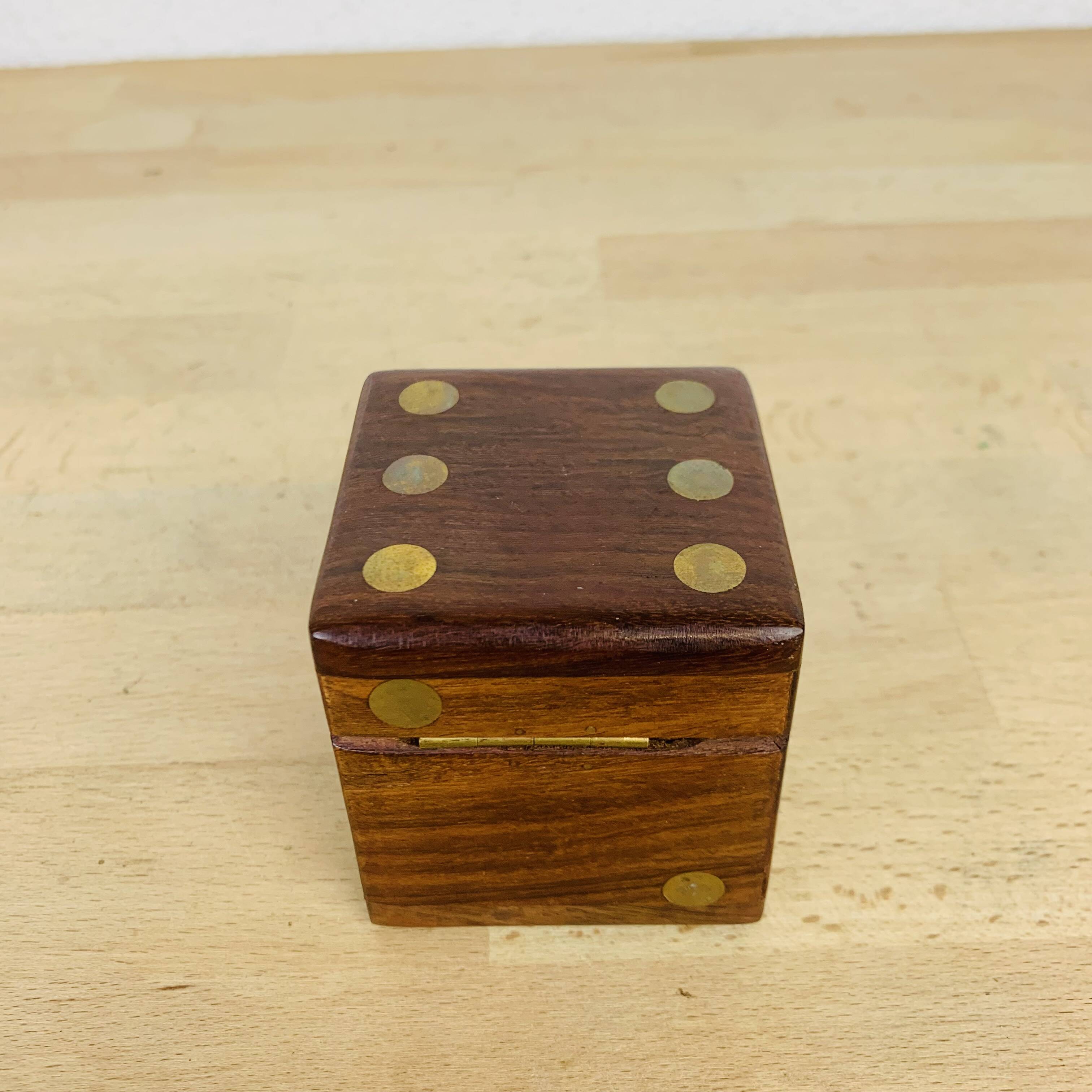 Box with 5 teak and brass dice, vintage