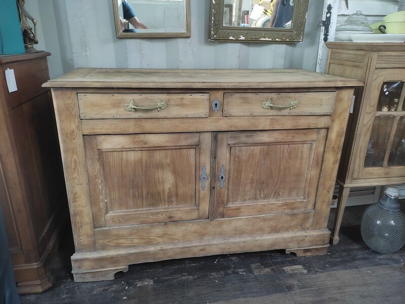 Solid wood sideboard furniture Aerogummed old