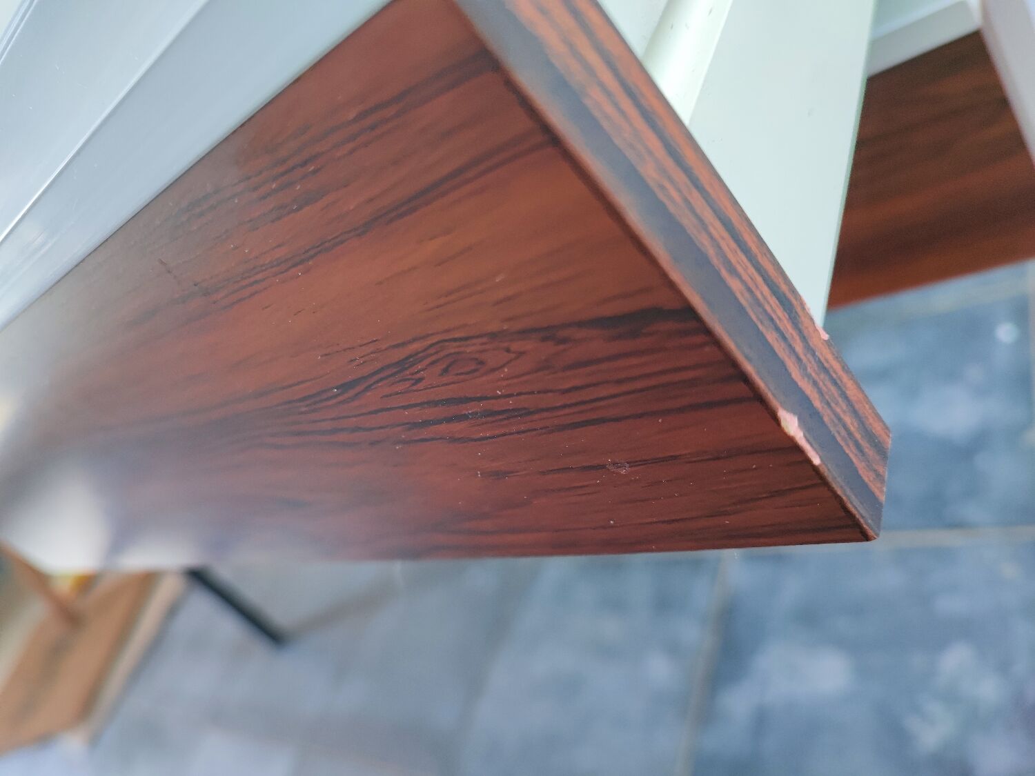 Minimalist formica desk