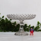 Flat, glass cake display