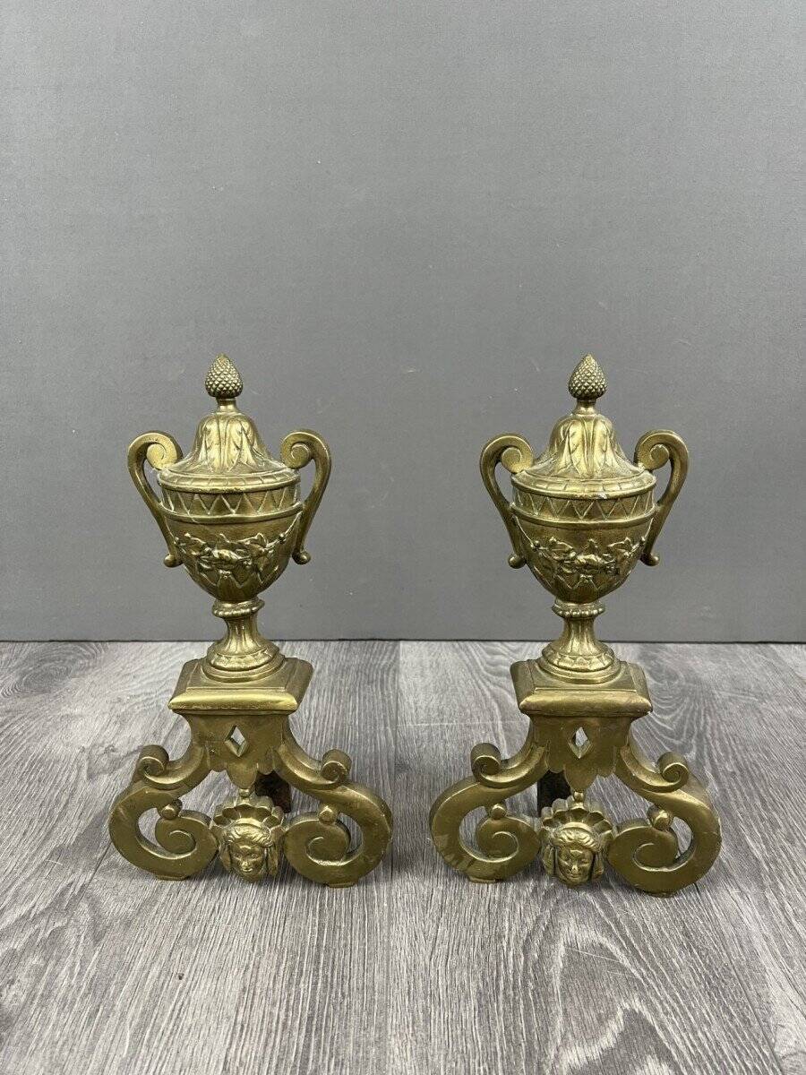 Chenets en bronze style Louis XVI, XIXème siècle