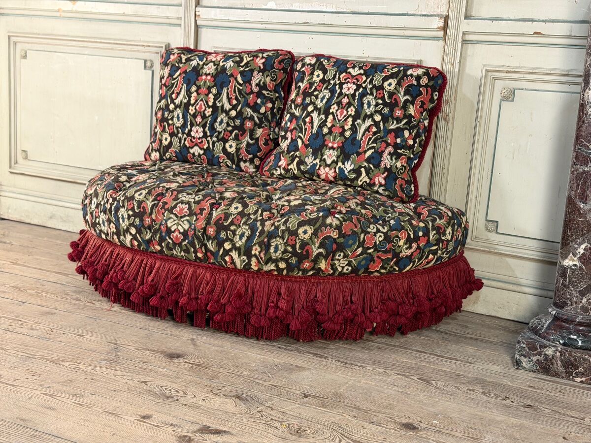 Occasional chair, trimmings and small stitches by Jacques Garcia