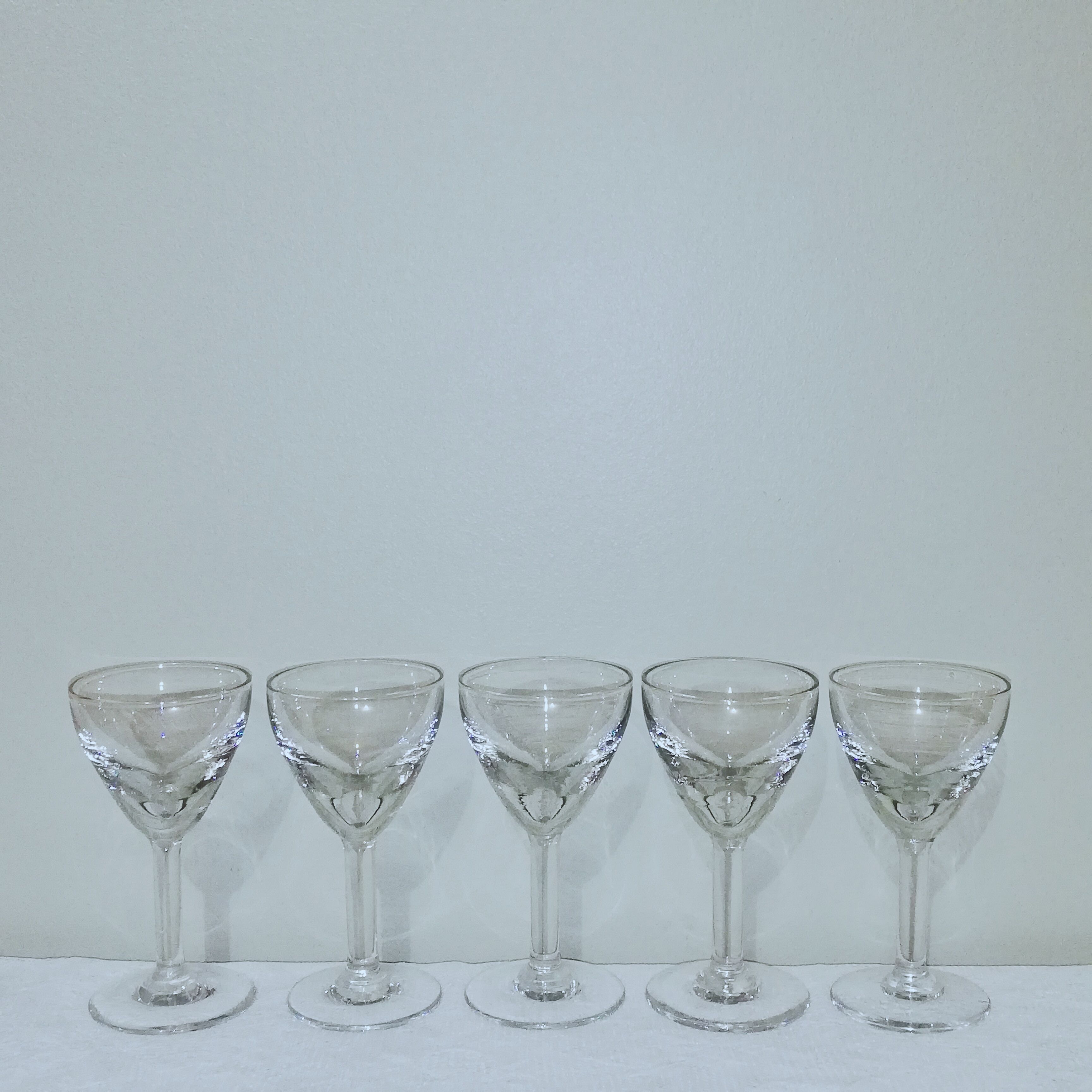 5 glasses of bistro for aperitif or digestive