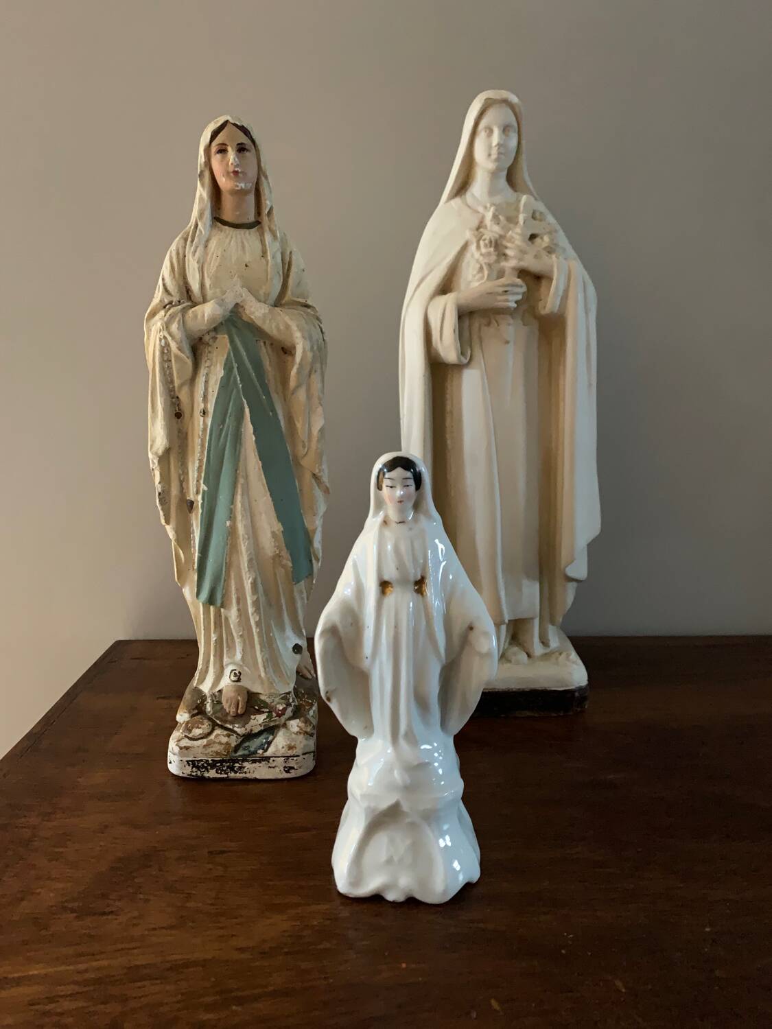Virgin Mary in porcelain