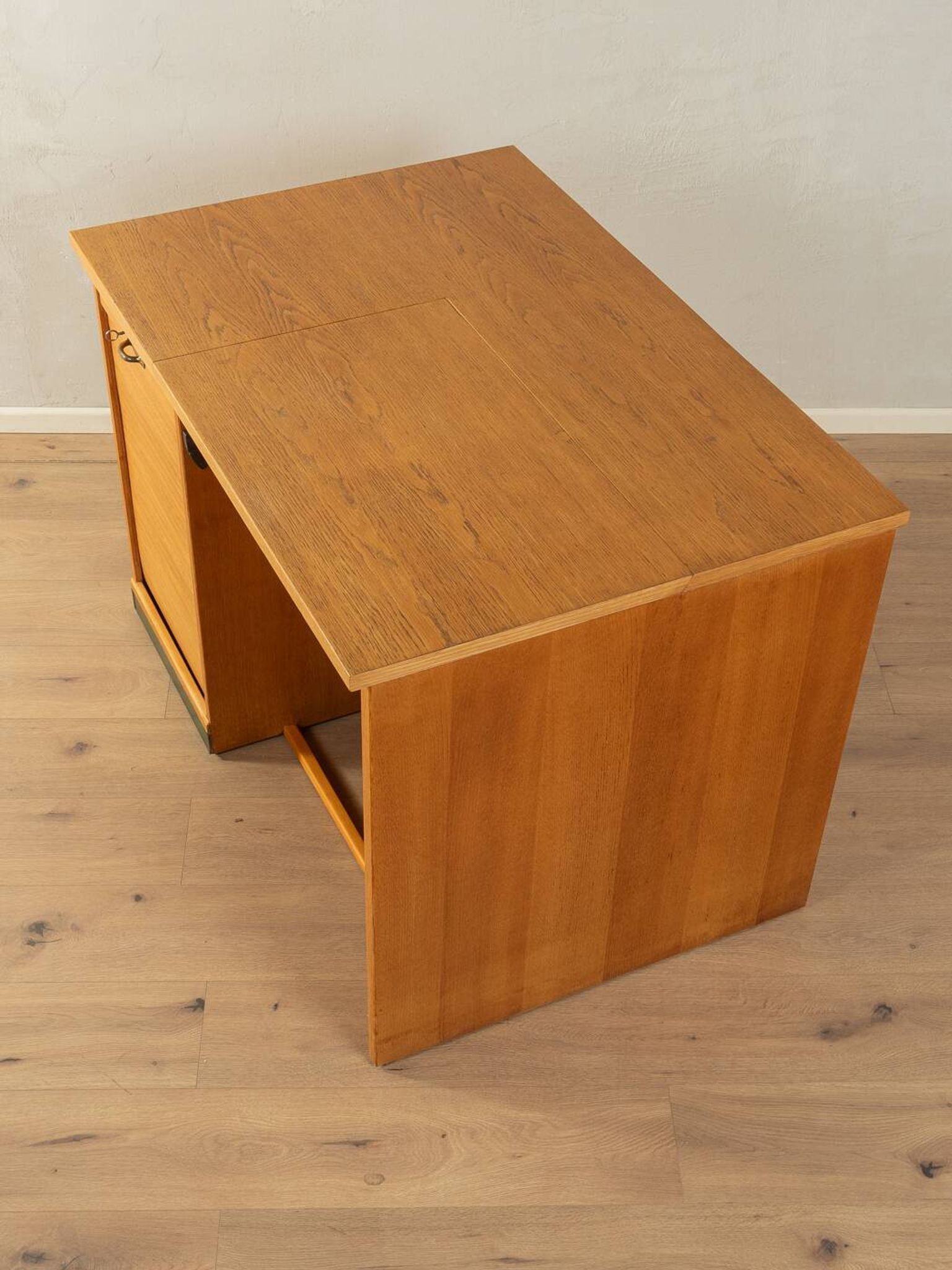 Bureau indépendant rare des années 1950