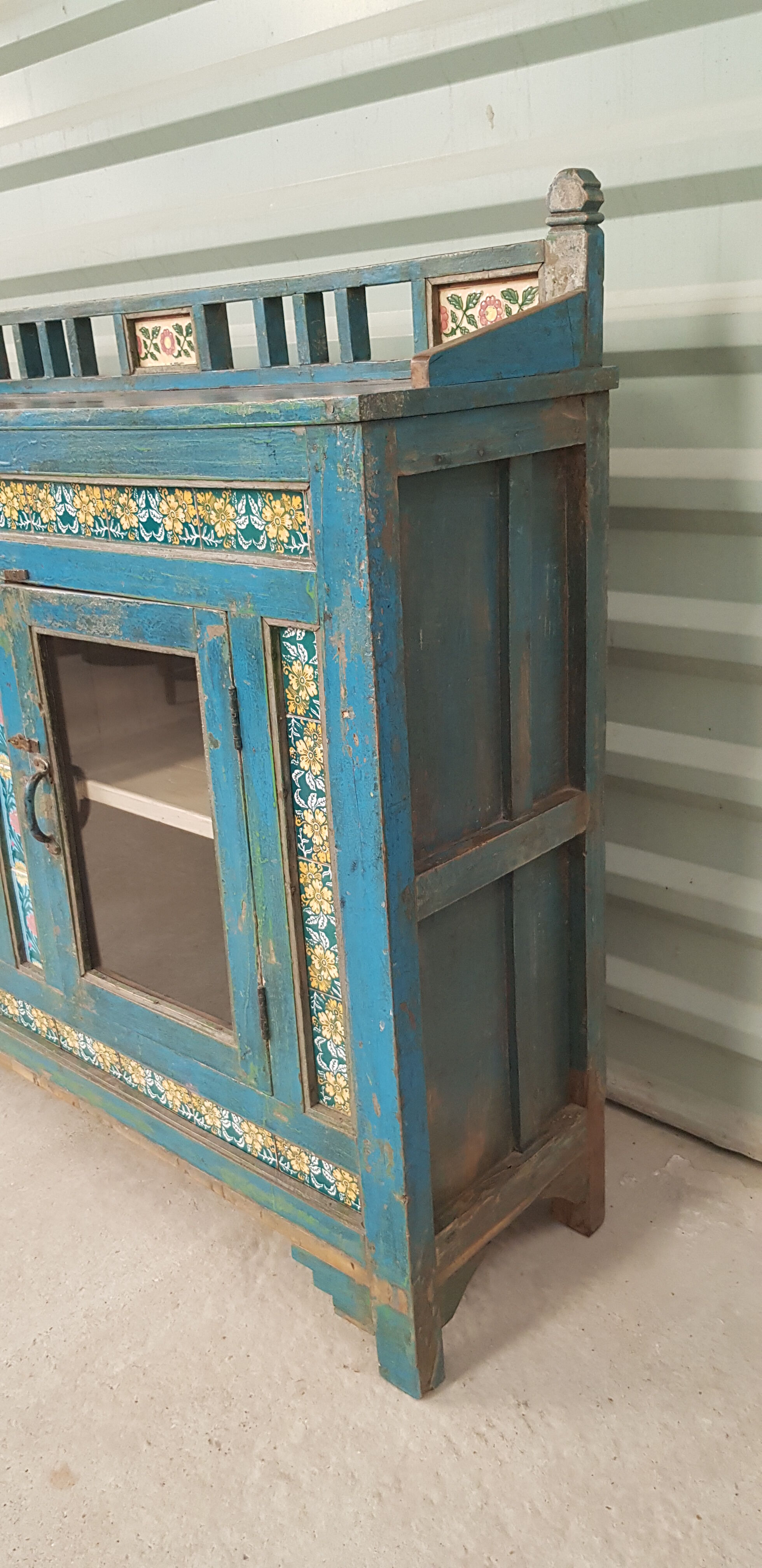 Buffet  in solid teak