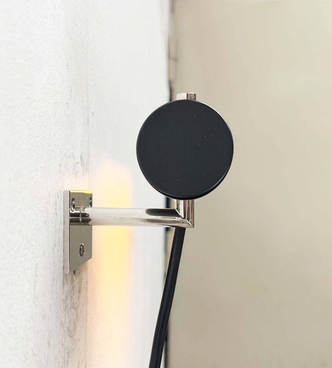 Mid-century minimalist wall lamp attributed to Egon Eiermann for Beisl, 1960s.