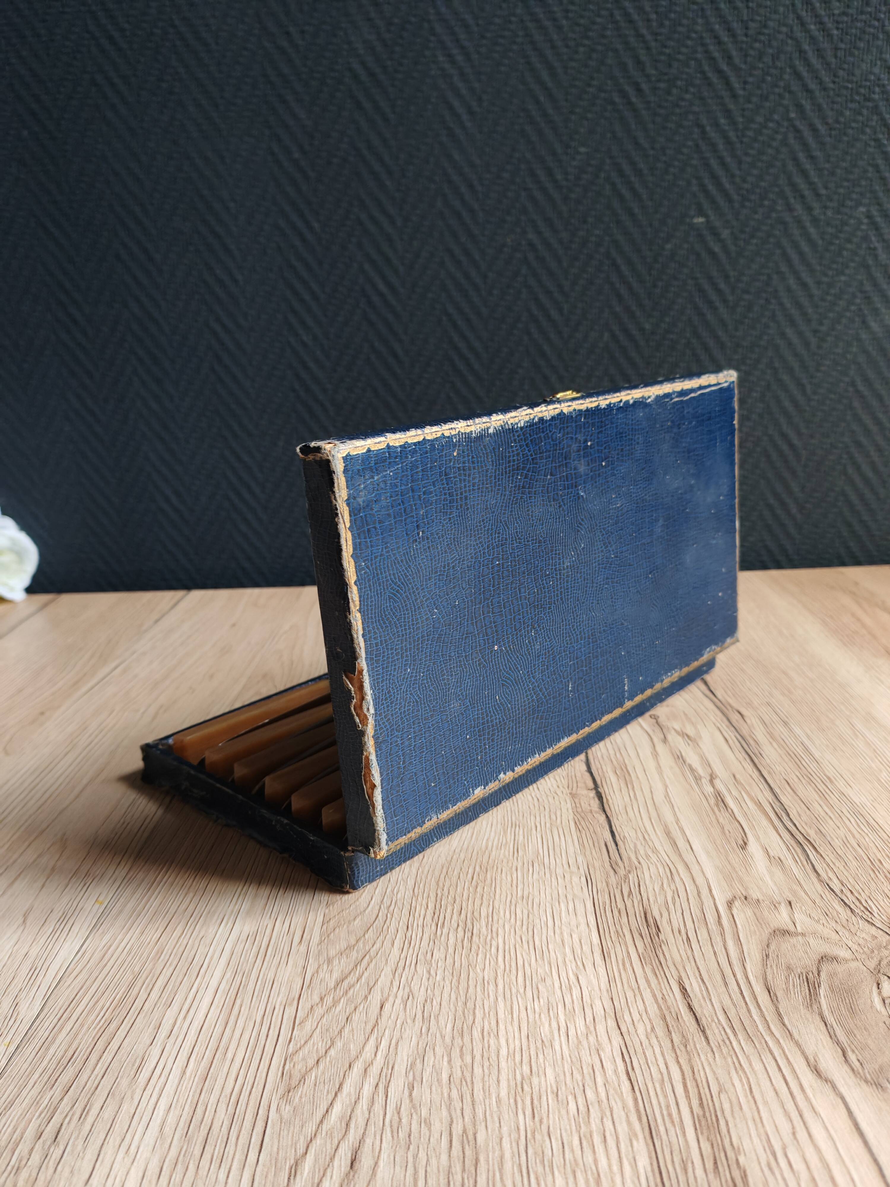 Coffret 12 couteaux de table vintage | Manches bakélite ivoire