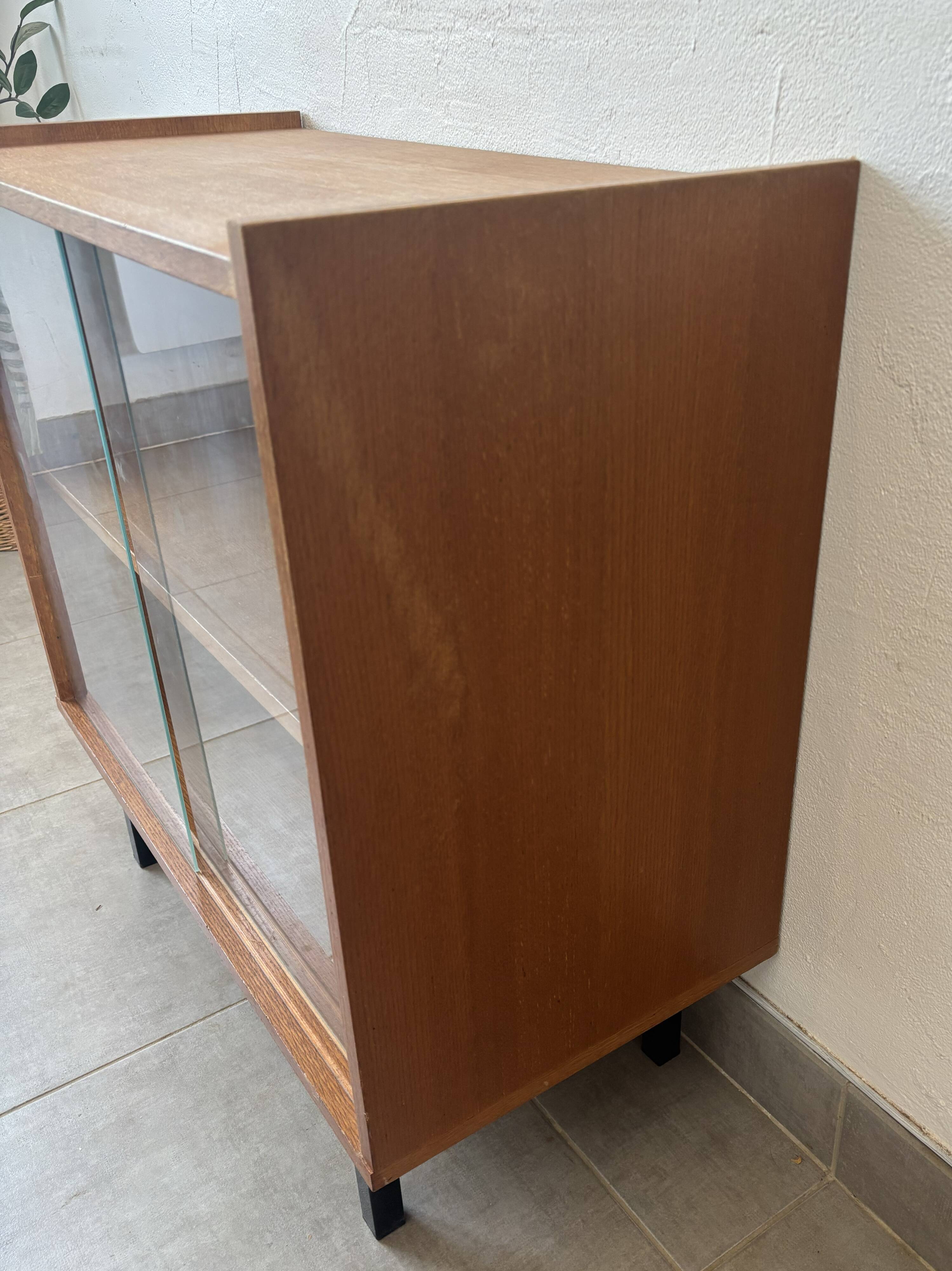 Vintage oak display cabinet from the 1960s.