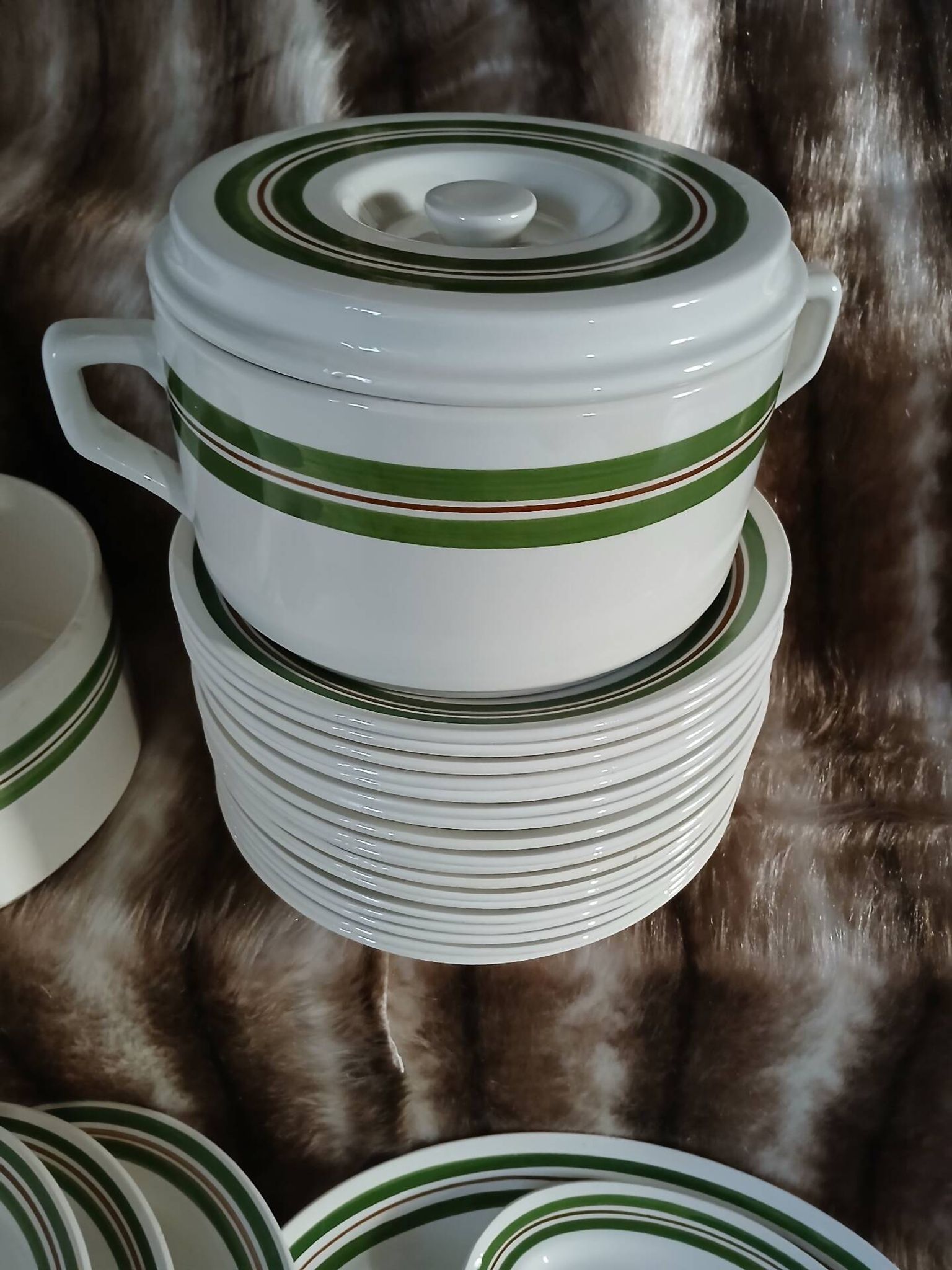 Antique soup tureen Moulin des Loups