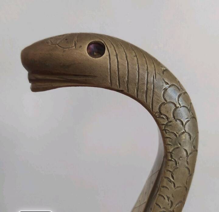 Cobra bronze lamp base