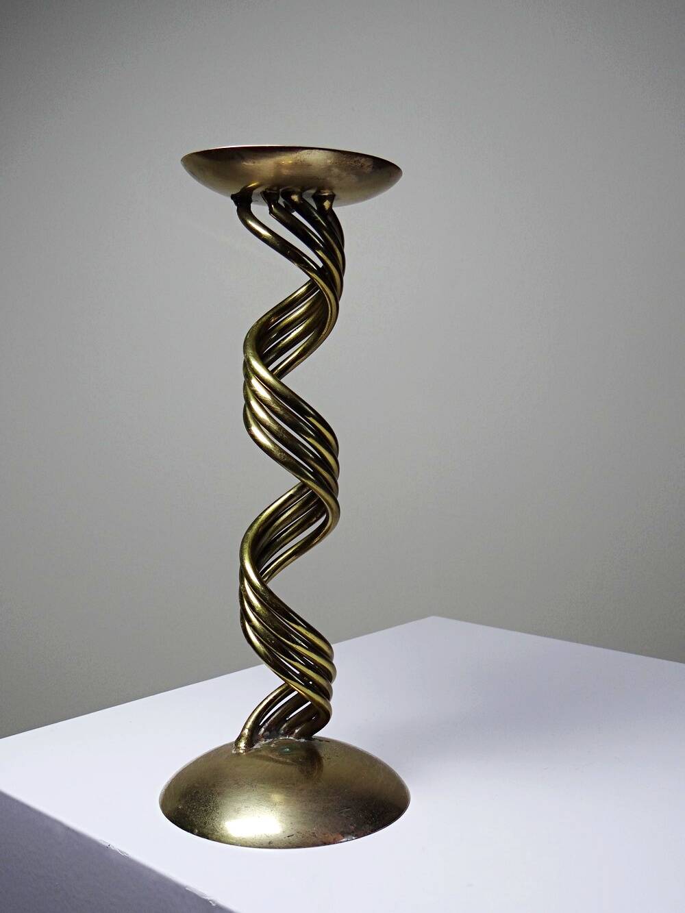 Twisted brass candlestick "Barley Twist" Mid-Century modern, 1950-1970