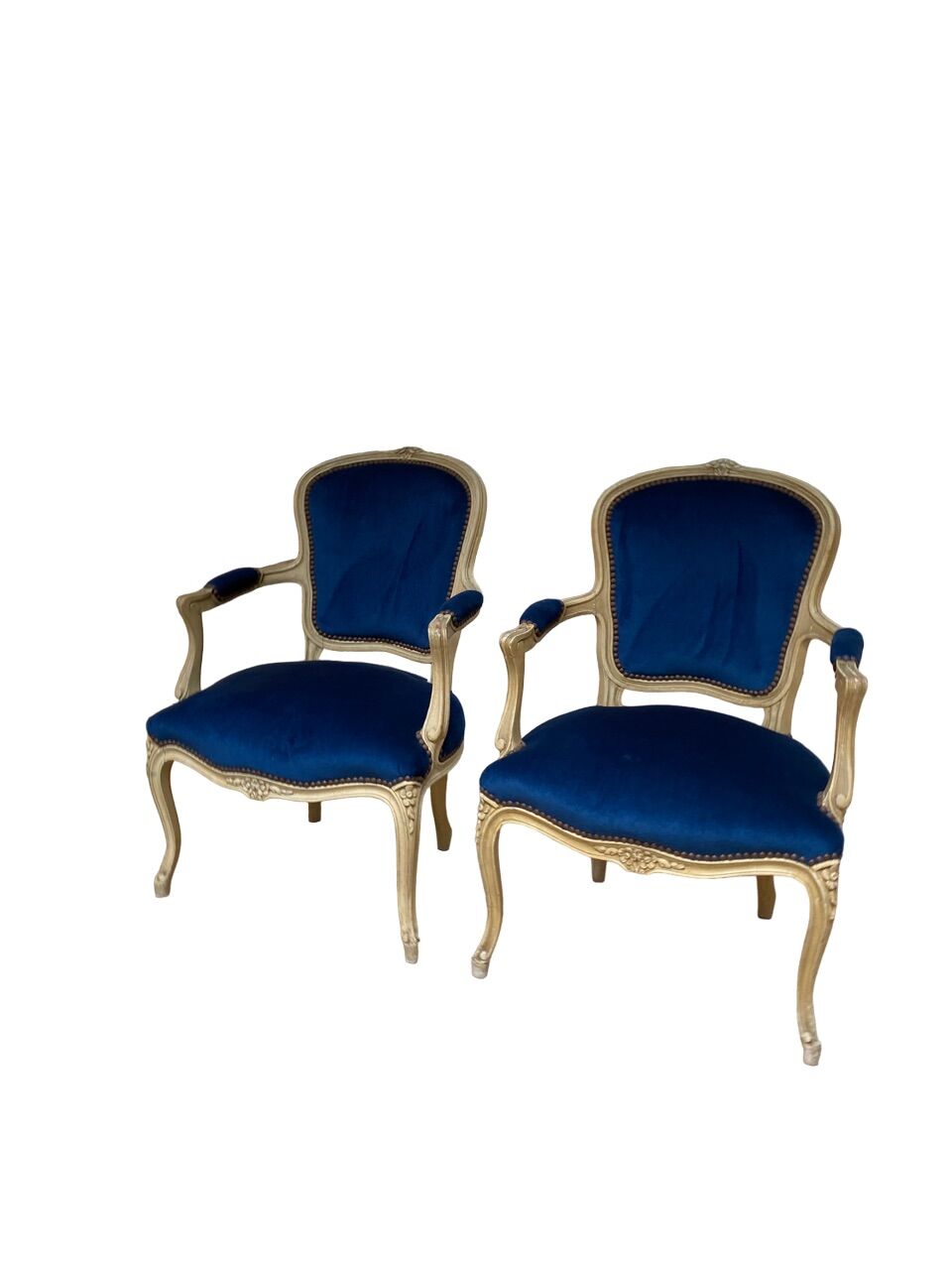 pair of Louis XV style armchairs in blue velvet