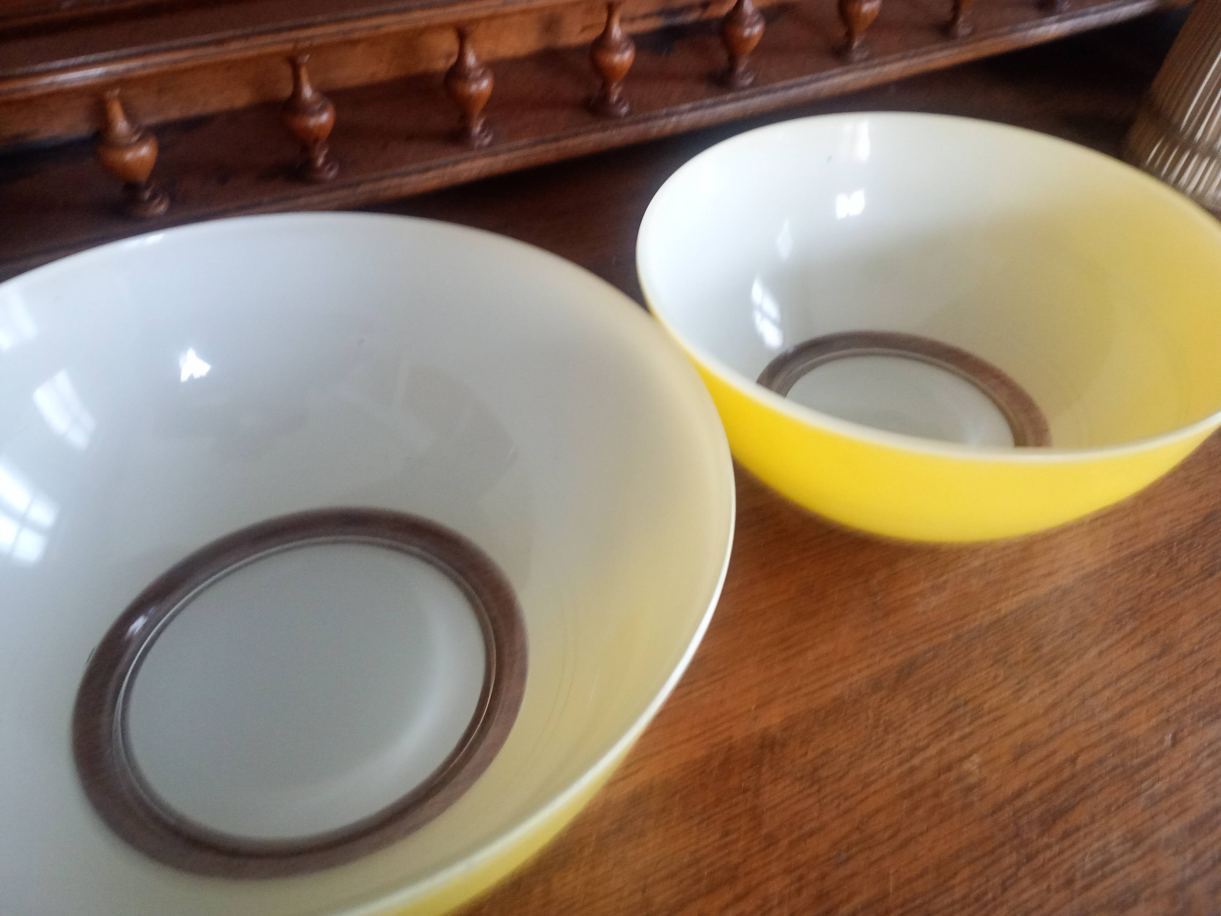 Duralex vintage lemon yellow - 2x glass salad bowls - 23cm & 27cm - france