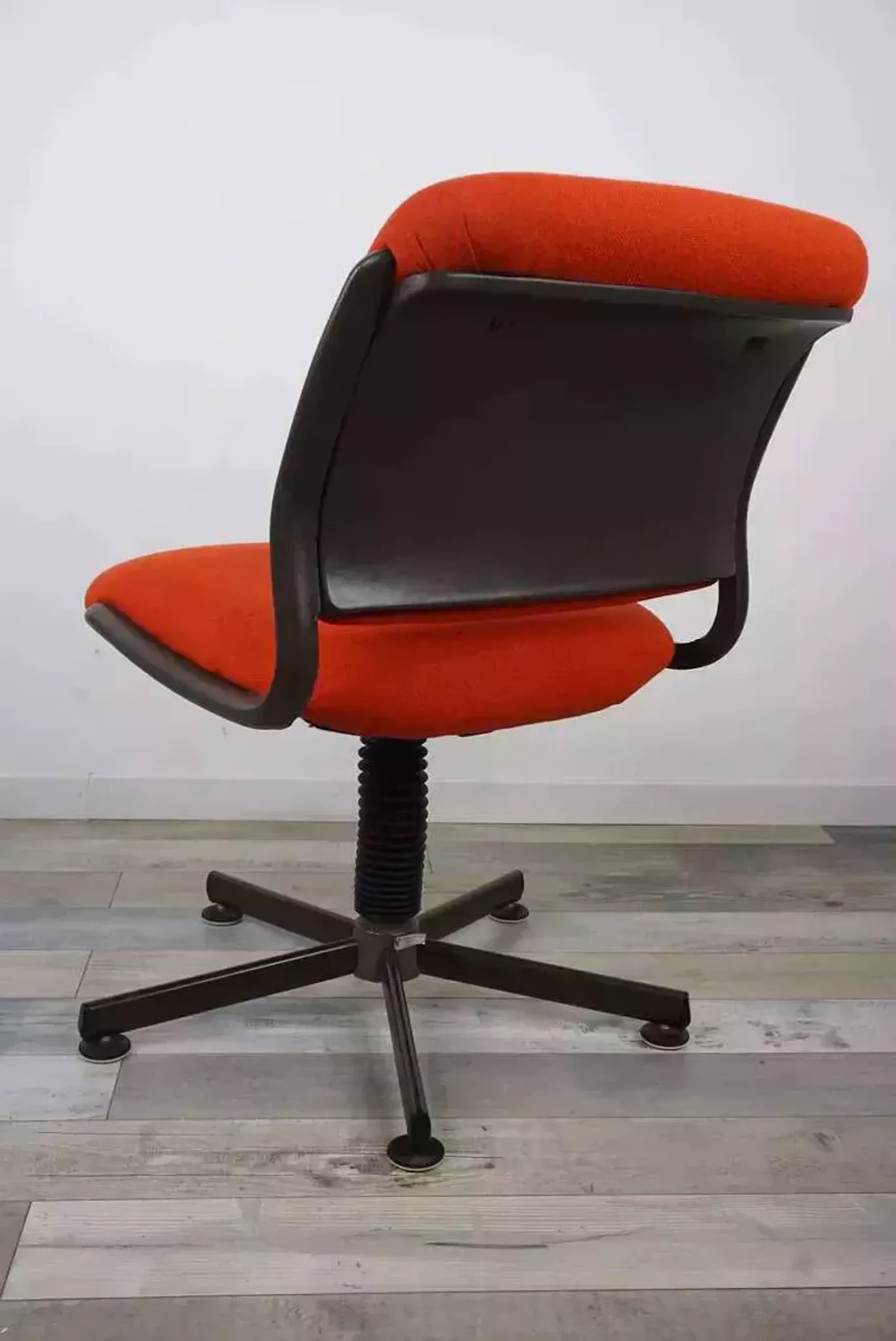 Fauteuil de bureau pivotant années 70/80 par Roneo
