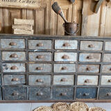 Ancien meuble de métier