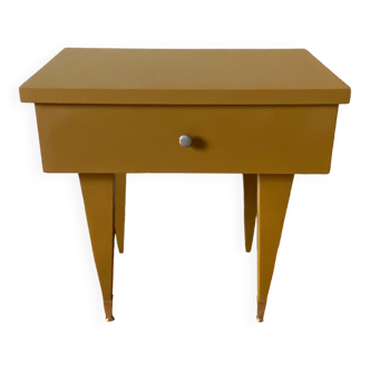 Diane bedside table