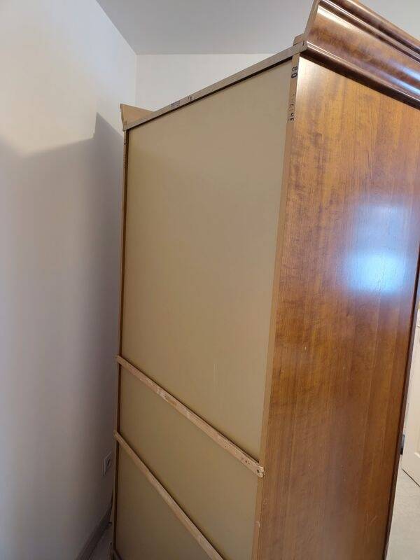 Classic wooden bonnetière – 205 cm – Good condition