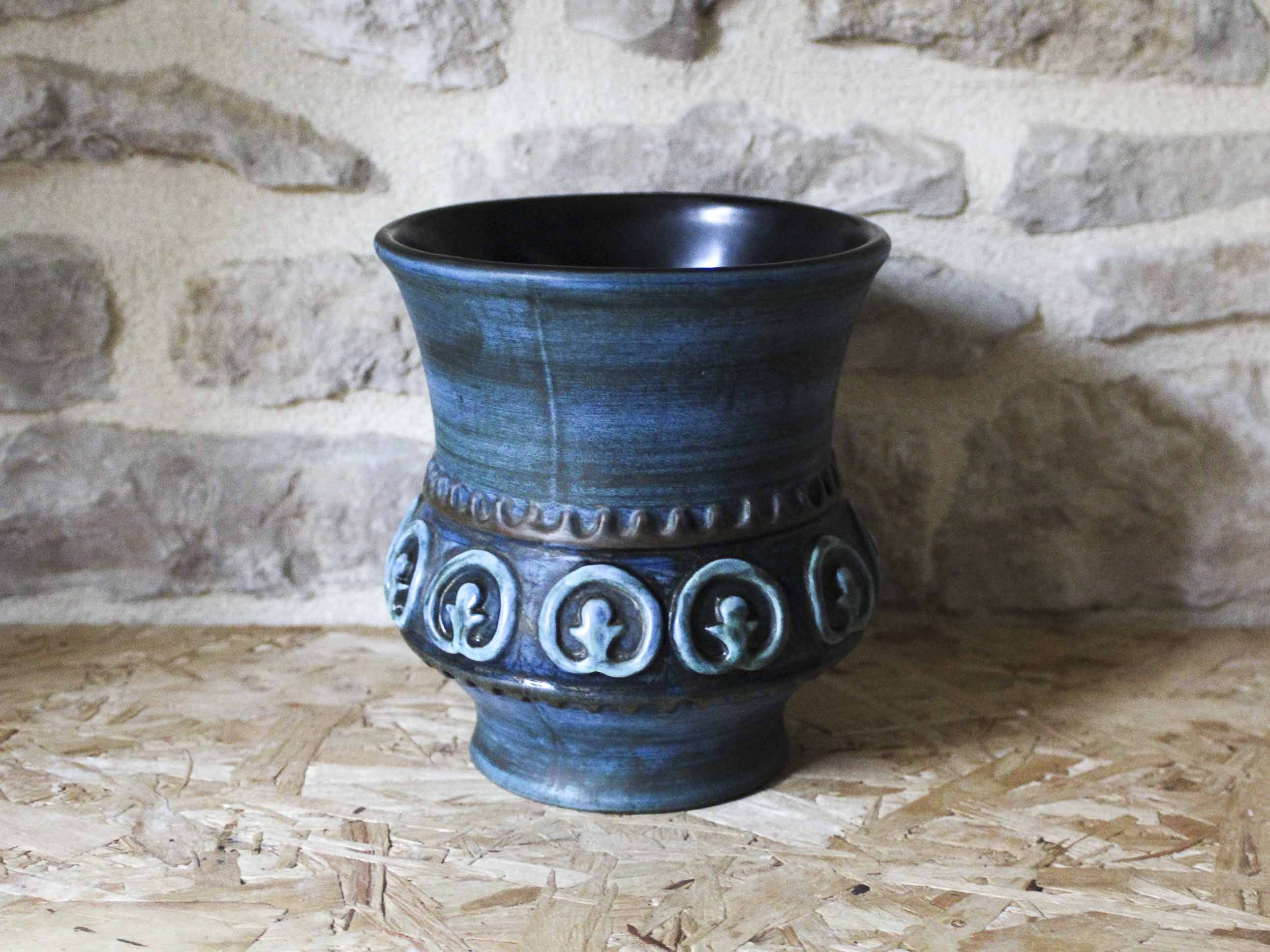 Ceramic vase by Jean de Lespinasse