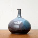 Mid-century German studio pottery vase by Janne Reckert-Cordua, 1960s.