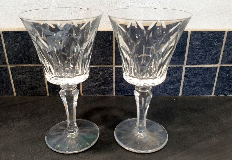 Cristal de Saint Louis, series of 2 white wine glasses Camargue model