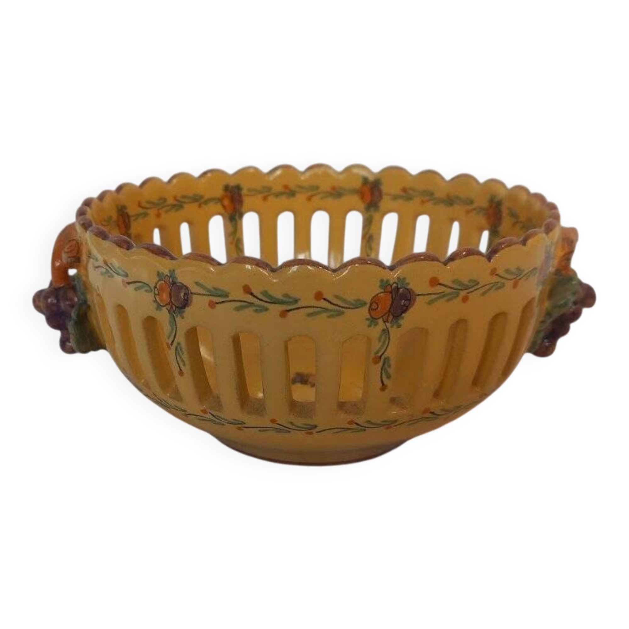 Earthenware basket