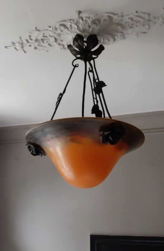 Hanging and its two appliques