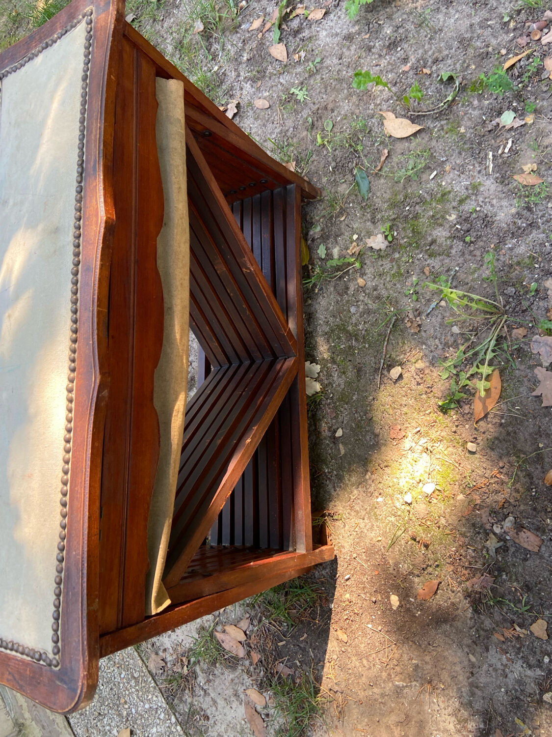 Folding bed that doubles as a bench from the 1930s