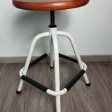 Laboratory stool