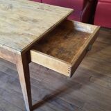 Farm table