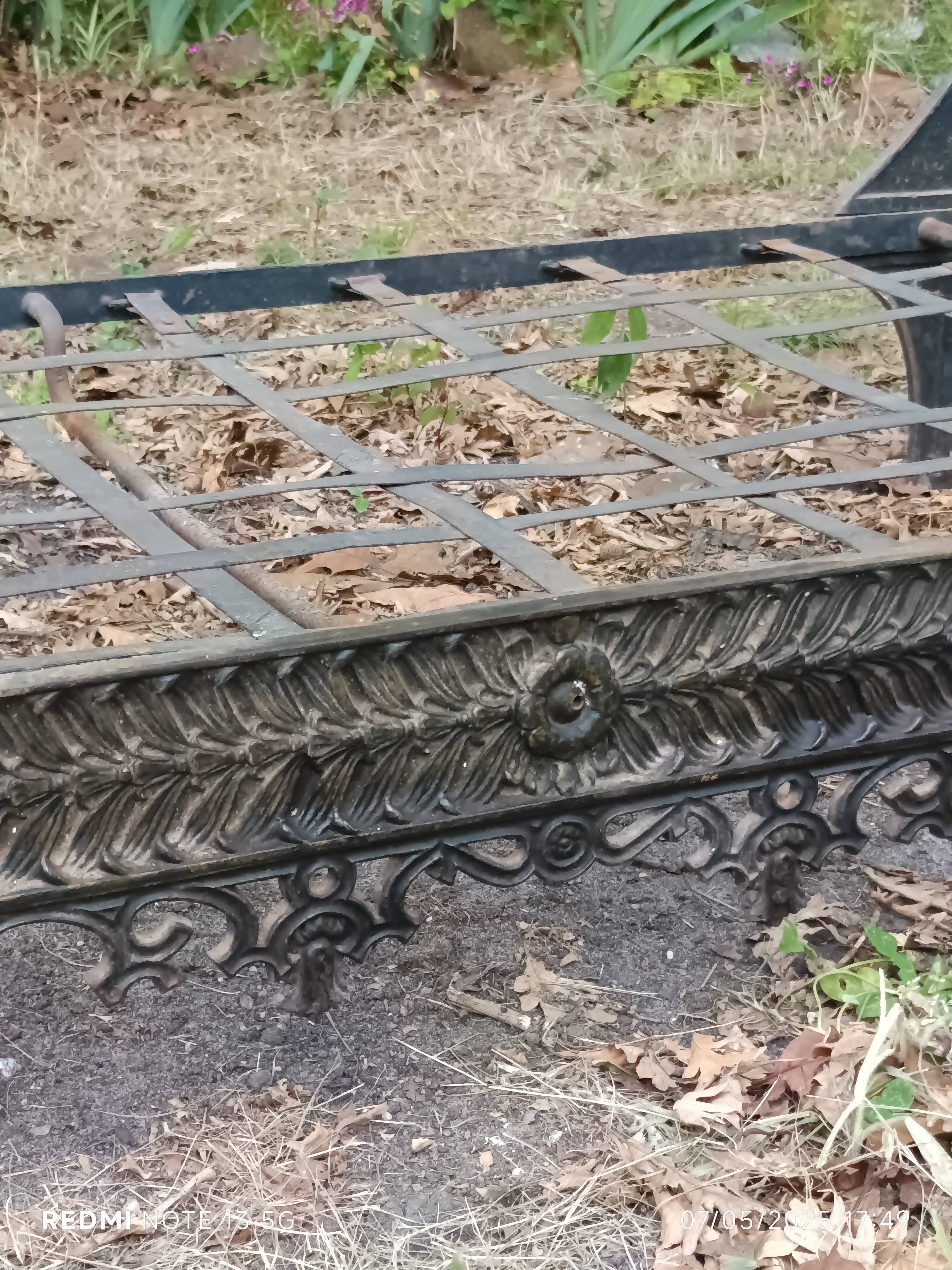 Bench, cast iron daybed, late 19th - early 20th century