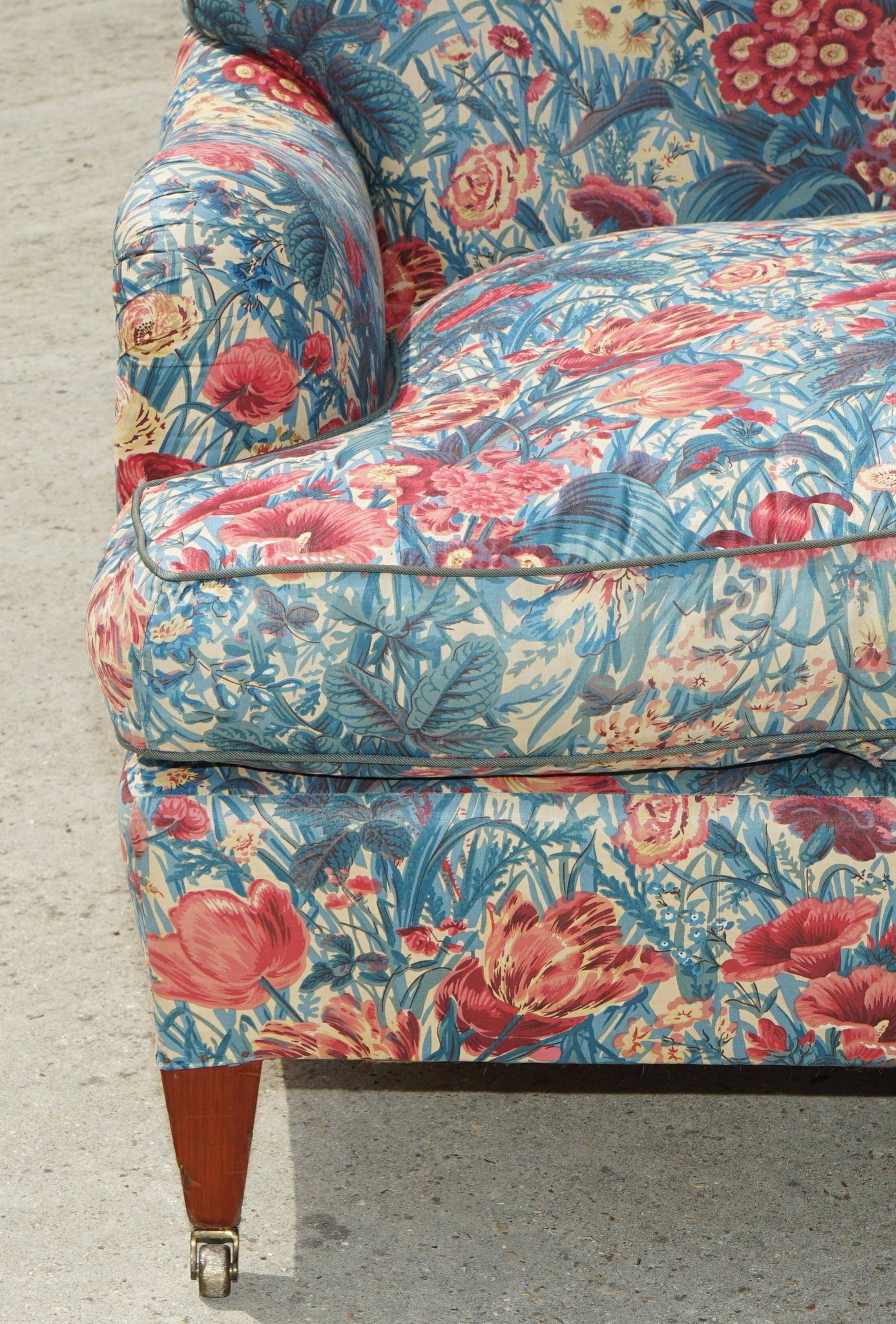 Vintage Howard & Son's London Bridgewater 5-seater fabric corner sofa.