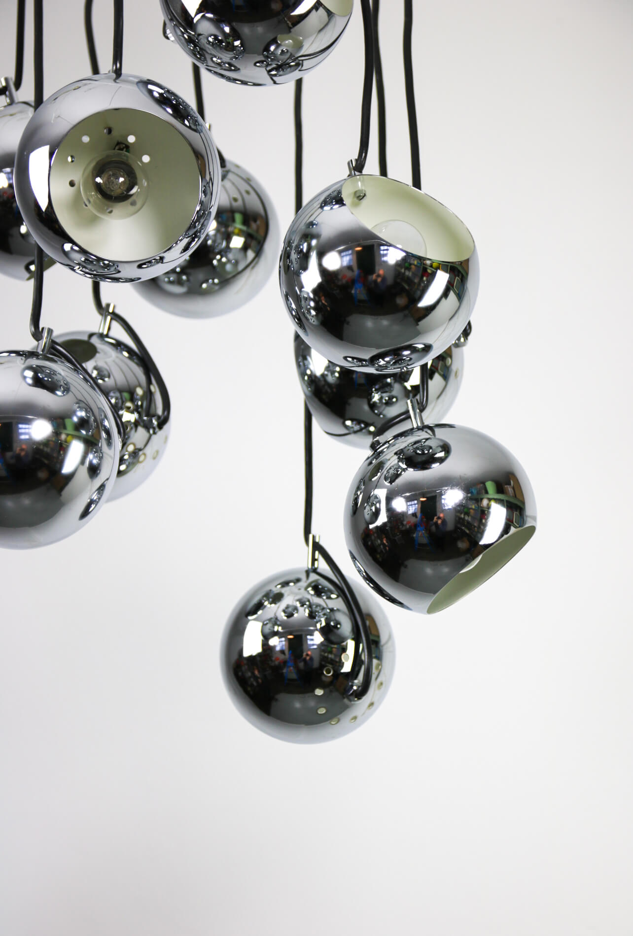 Lustre italien en cascade chromée du milieu du siècle par Guzzini pour Meblo