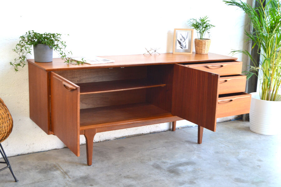 Teak row by Jentique * 168 cm