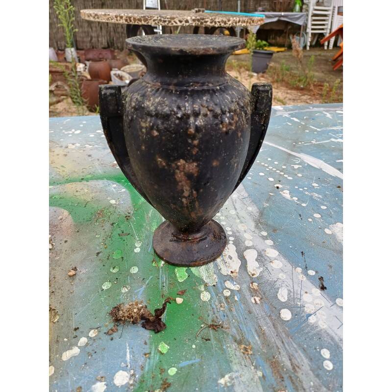 3 cast iron vases from 1900 from Charleville-Mézières