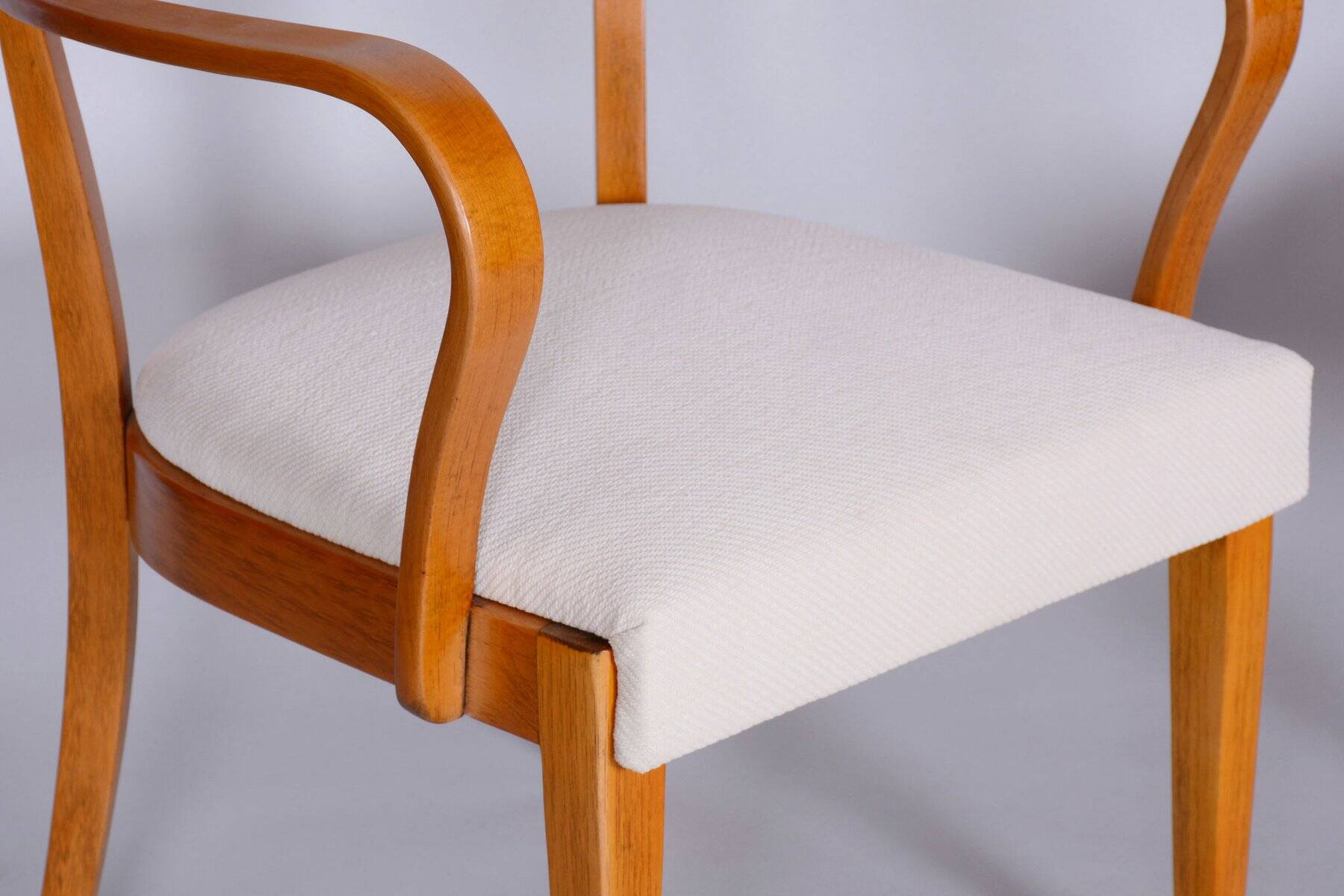 Art Deco Beech Armchairs attributed to Jindrich Halabala for Up Zavody, 1930s, Set of 2