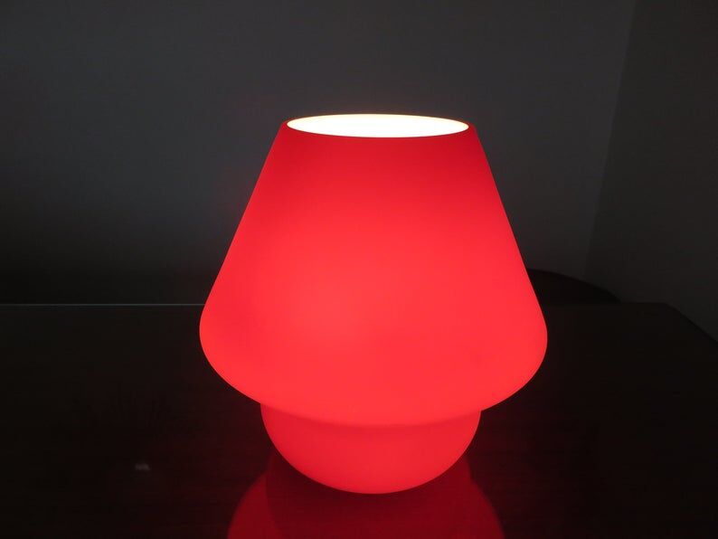 Red "mushroom" lamp 770s