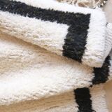 Contemporary Berber Rug - 250 x 194 cm