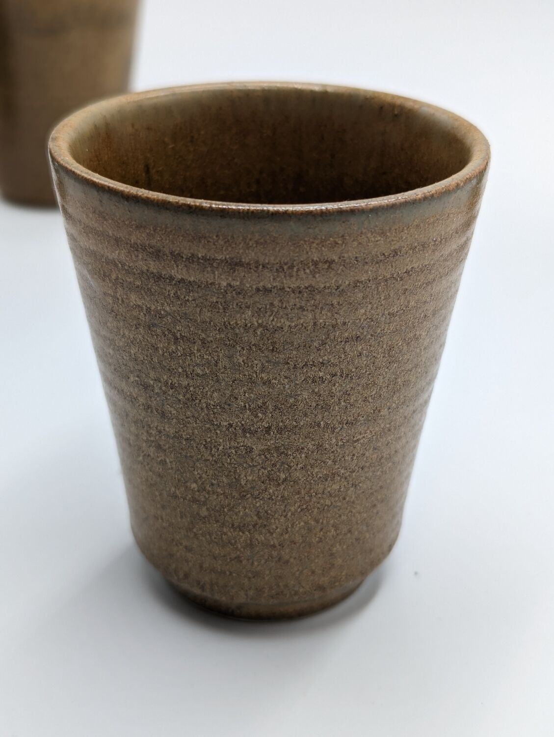 4 stoneware cups