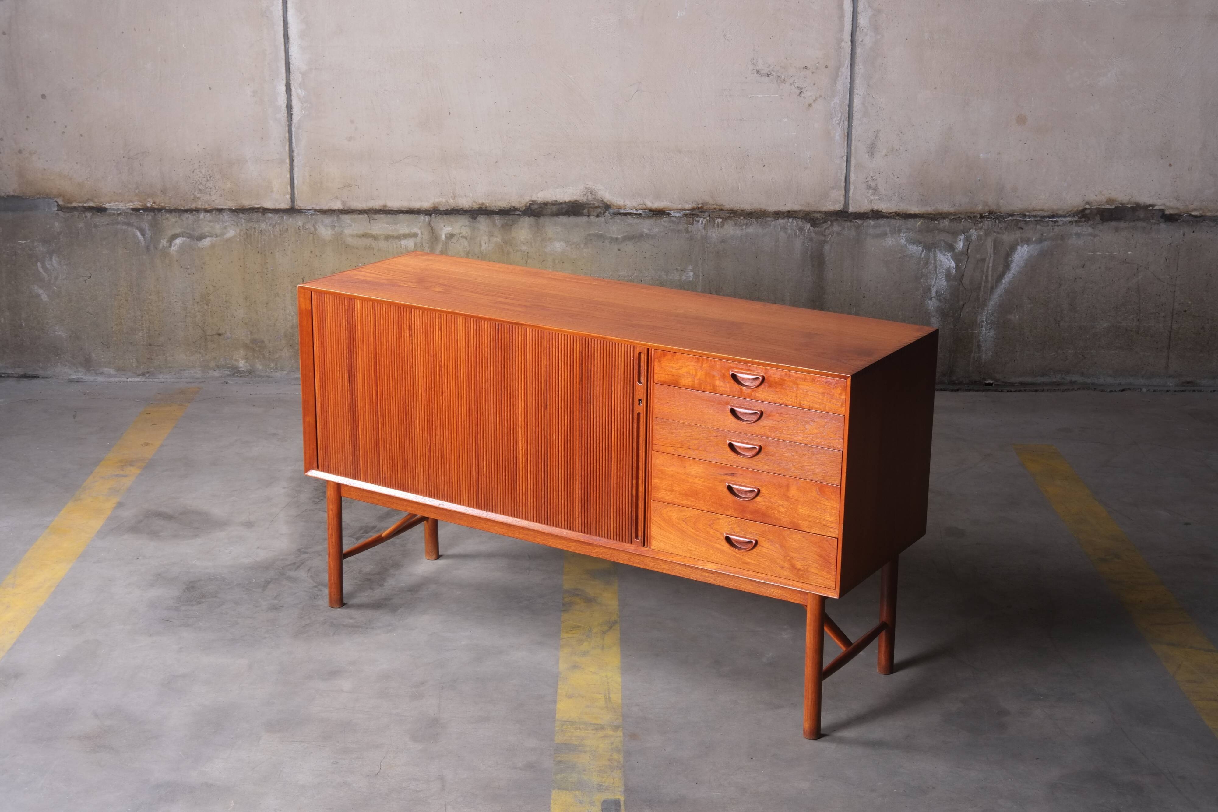 Peter Hvidt & Orla Mølgaard Nielsen sideboard