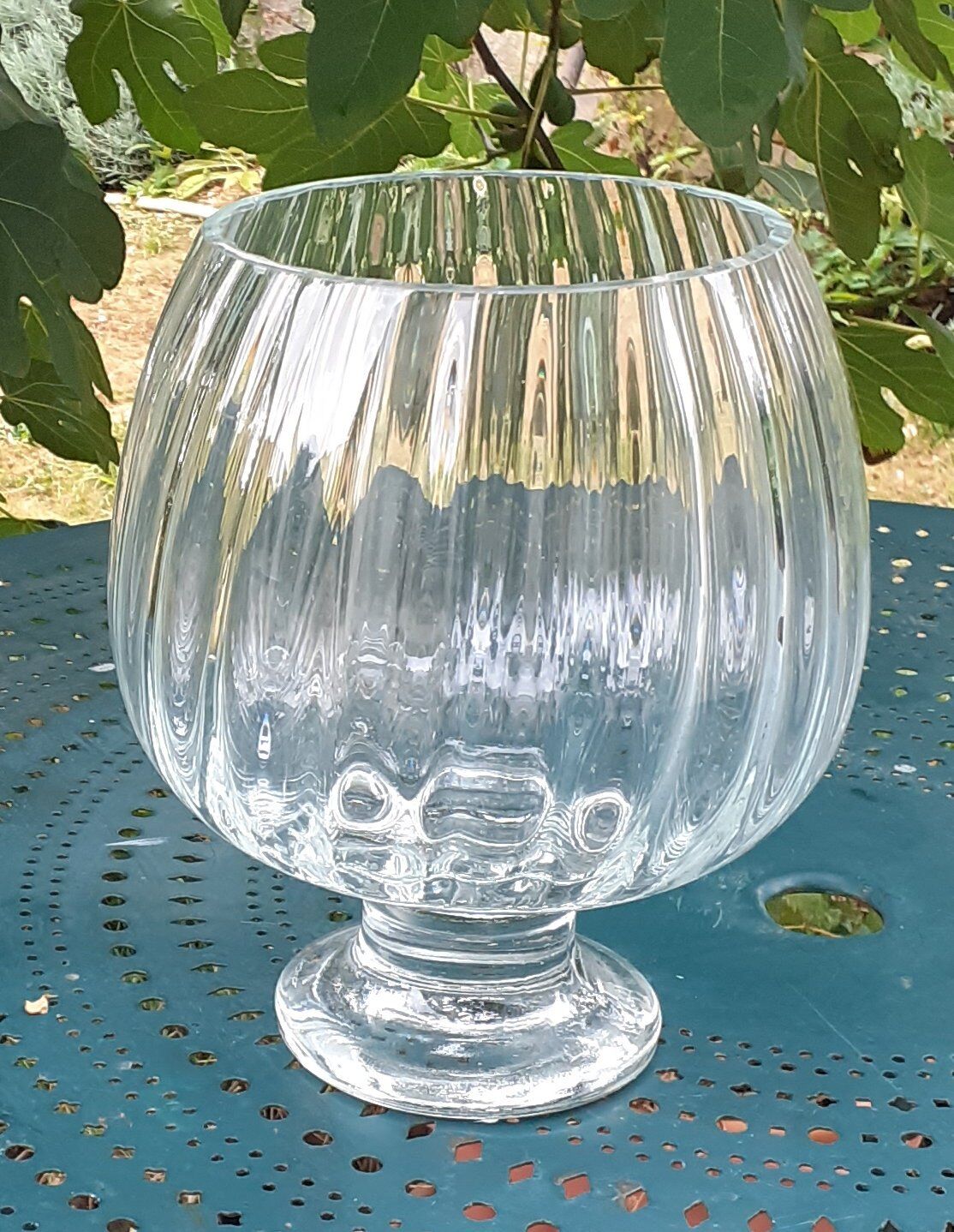 Glass cup