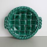 Green braided earthenware cut